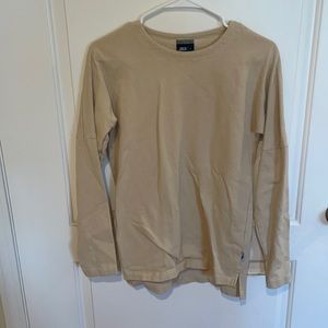 Publish Long sleeved t-shirt